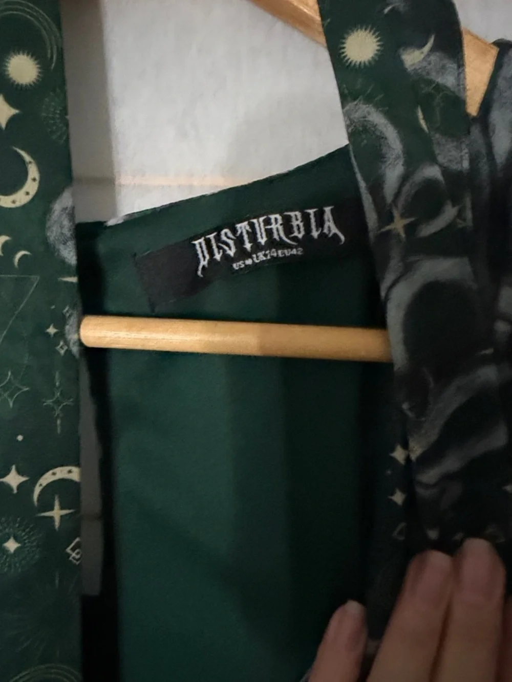 Disturbia Green Pleated V-Neck Midi Dress with Celestial Print - Picture 2 of 4